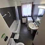 Tres Joli 4-6 Personnes Dans Luchon Διαμέρισμα